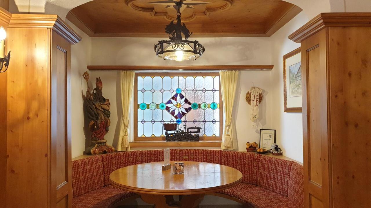 Hotel Edelweiß Garni Berwang Extérieur photo