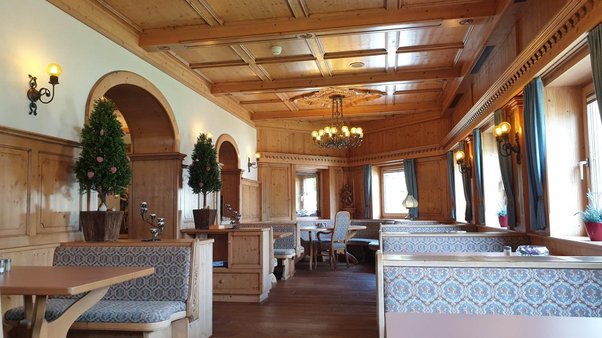 Hotel Edelweiß Garni Berwang Extérieur photo